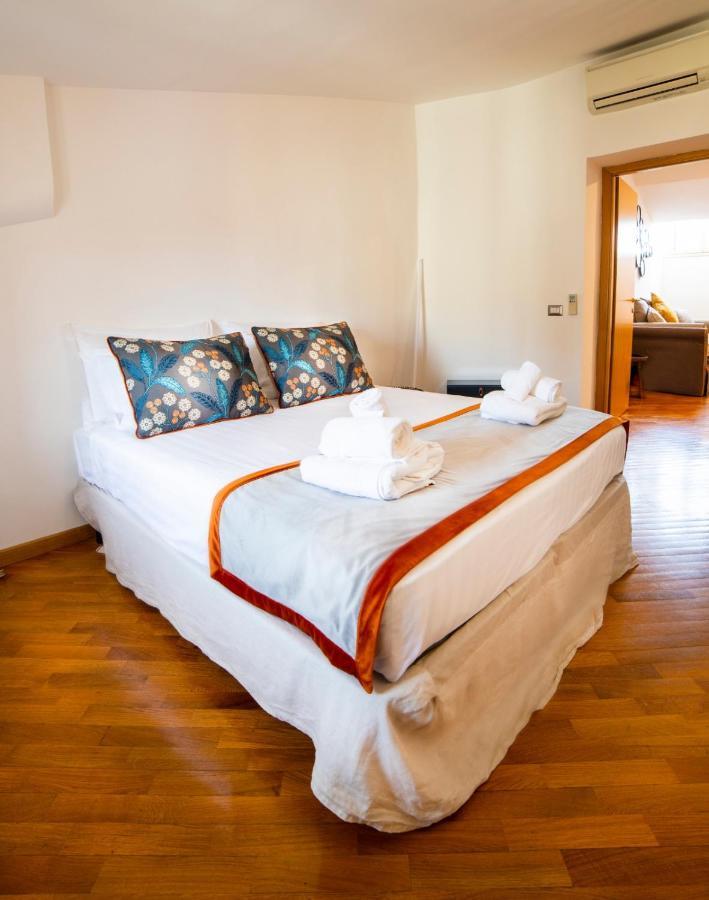 Inn Lucina 35 Rome Exterior photo